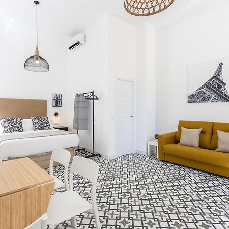 Holidays2Malaga Picasuss Loft New Built Close Huelin Beach And Promenade Esterno foto