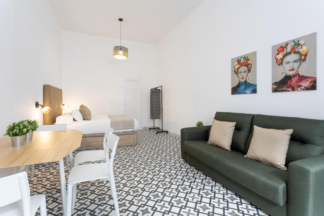 Holidays2Malaga Picasuss Loft New Built Close Huelin Beach And Promenade Esterno foto